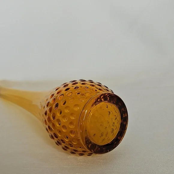 Fenton amber hobnail swung vase - Picture 4 of 5